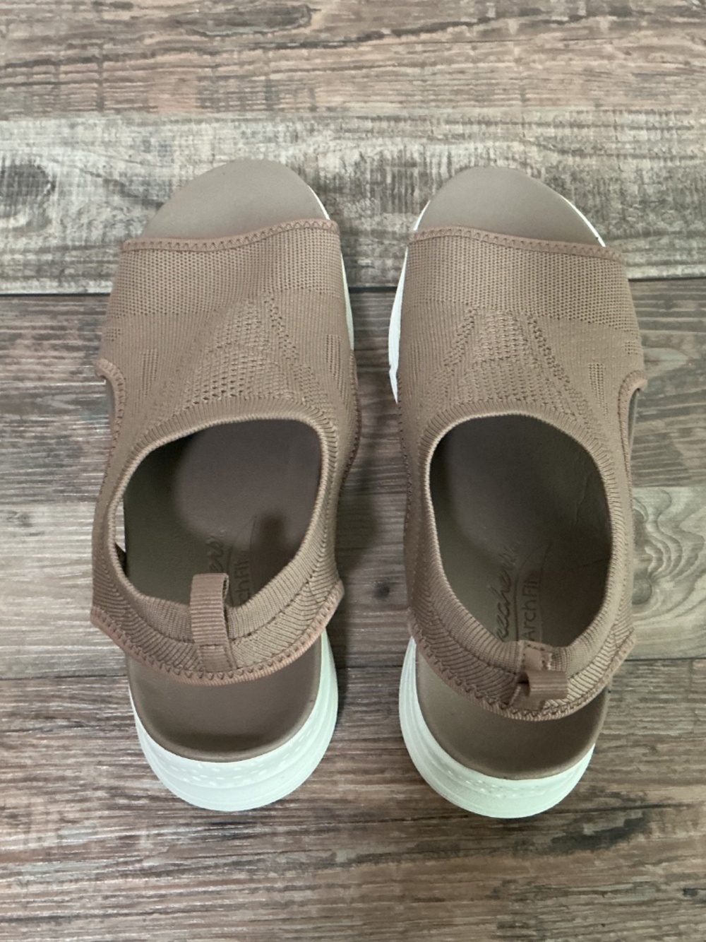 Skechers Arch Fit City Catch Sandals - 6 - Picture 2 of 10